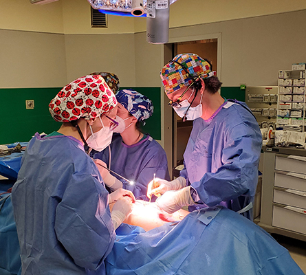 Surgeon in the operating room treating a Pectus Excavatum