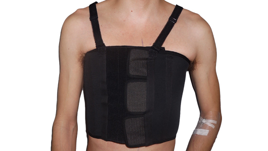 Brassière de contention post-op Pectus