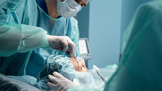 Opération implant menton