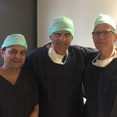 Dr. med. Shah &amp; Pr. med. Menke, neue Referenz-Chirurgen in Basildon &amp; Francfort