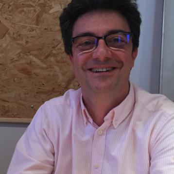 Dr. Ramón Moreno Balsalobre, neuer Referenz-Chirurg in Madrid (Spanien)
